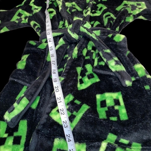 Minecraft comfy robe. - Picture 5 of 6